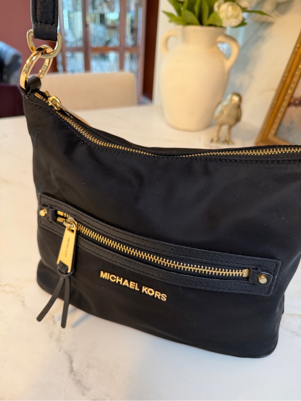 Michael Kors nylon shoulder bag with Gold Hardware. Great for travel!